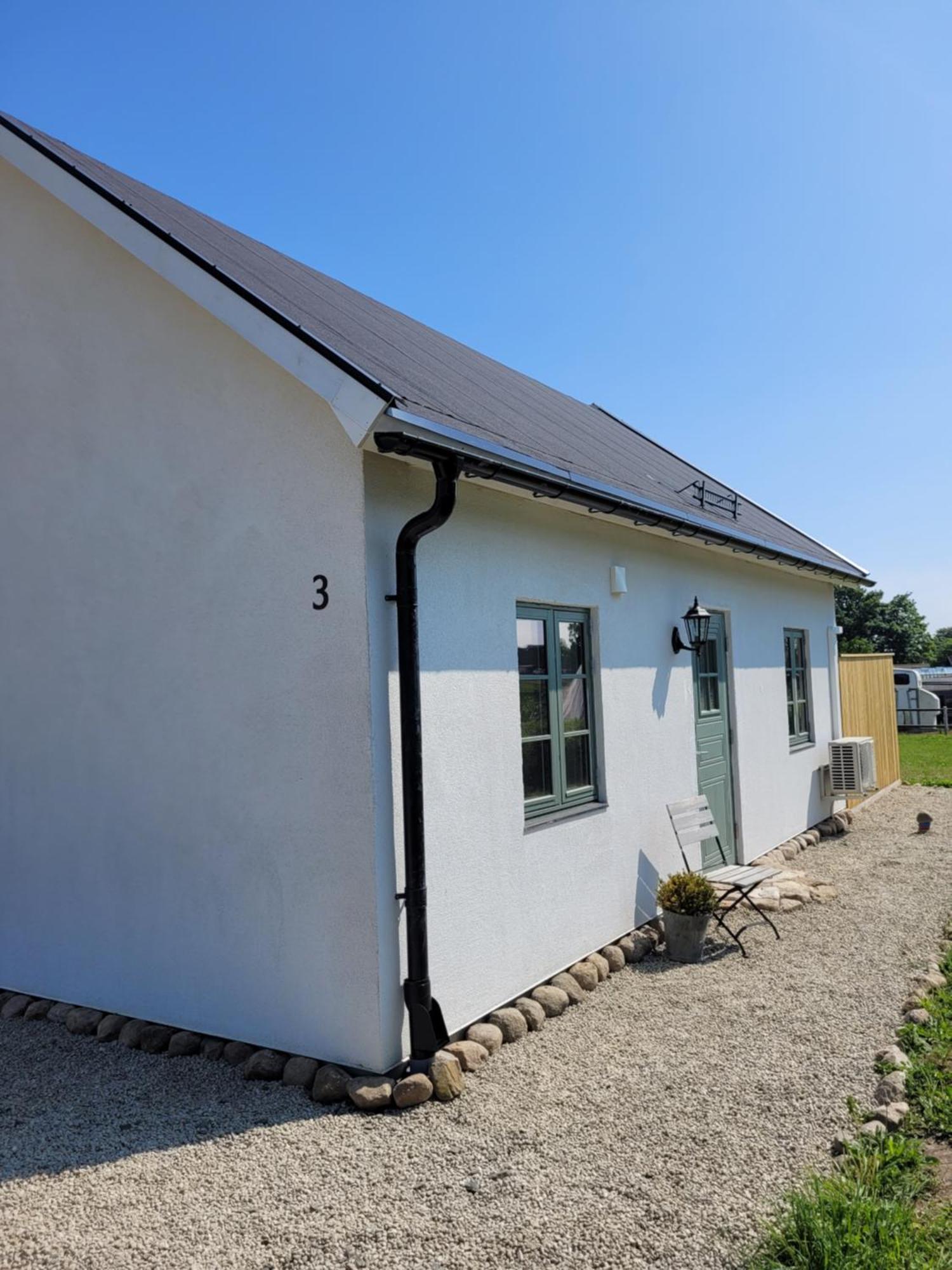 Villa Litet Hus I Mysig By Naera Havet à Ystad Extérieur photo